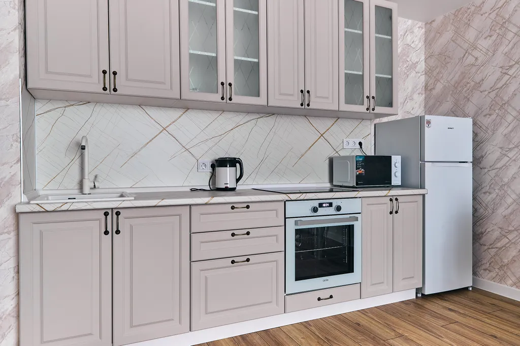 Современная квартира с большой кухней-гостиной