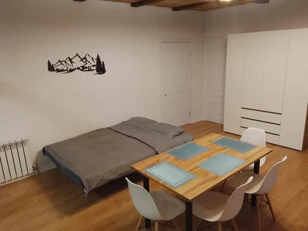 Уютный дом среди гор