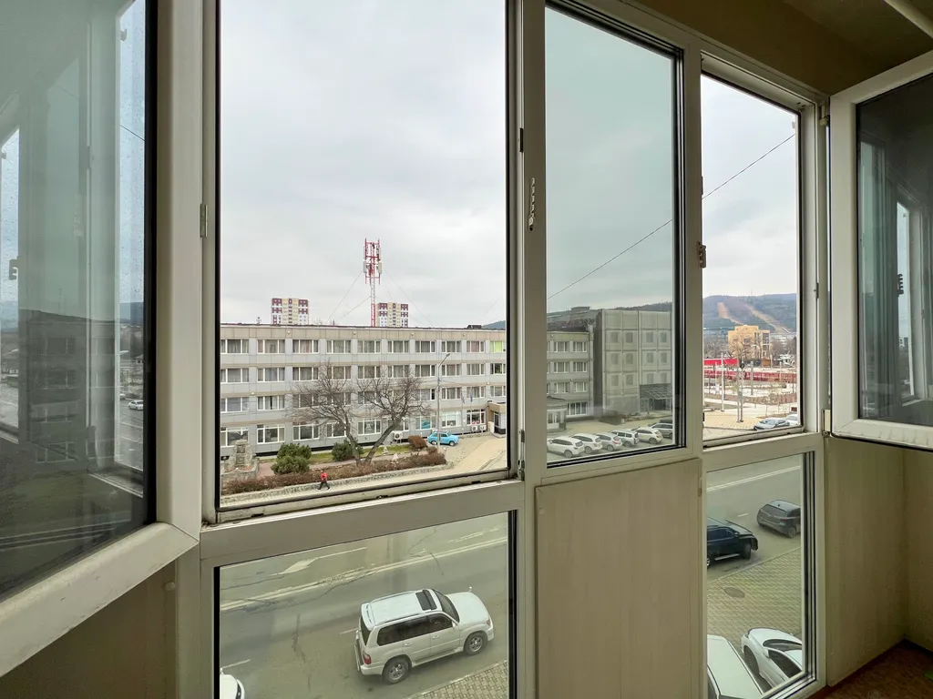 2-комнатная квартира с панорамным балконом