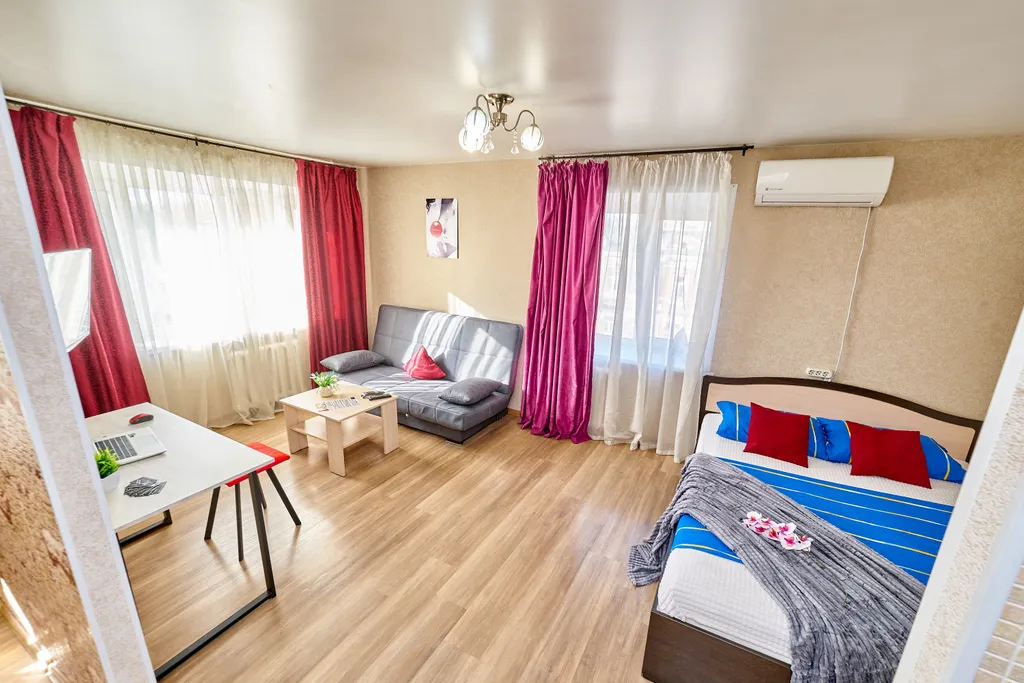 Уютная квартира, с кондиционером в самом центре — аренда посуточно в Пермь