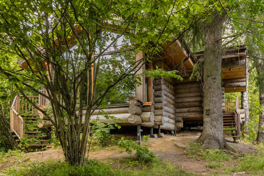 Уютный деревянный эко-дом