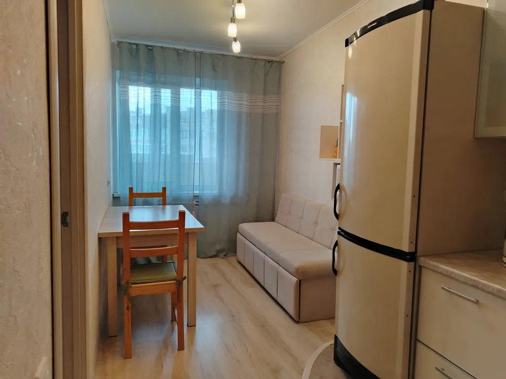 Просторная квартира у метро Стрелка