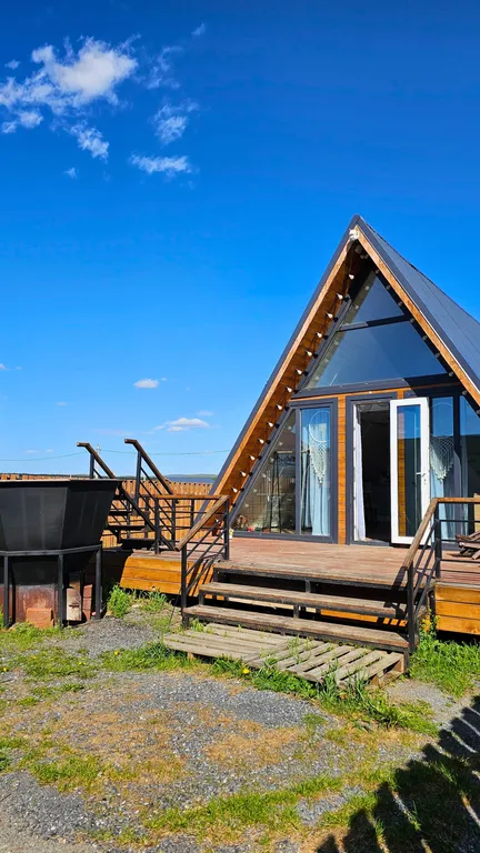 Уютный дом в стиле Афрейм в черте города