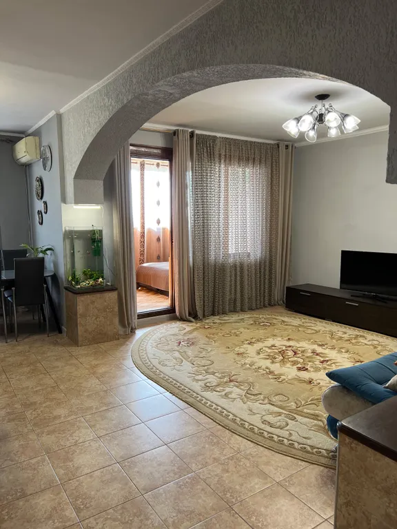 Трёхкомнатная квартира в центре на 9 этаже