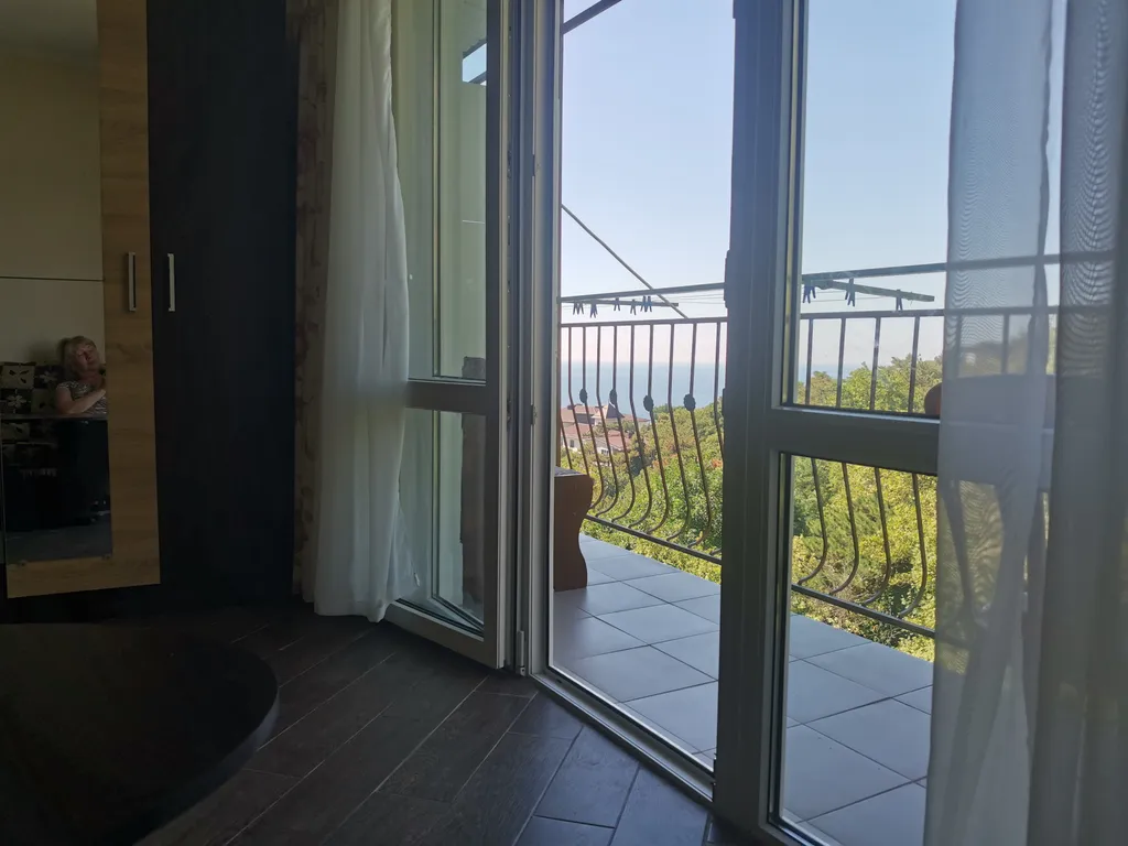 Уютная 2-комнатная квартира с видом на море и лес