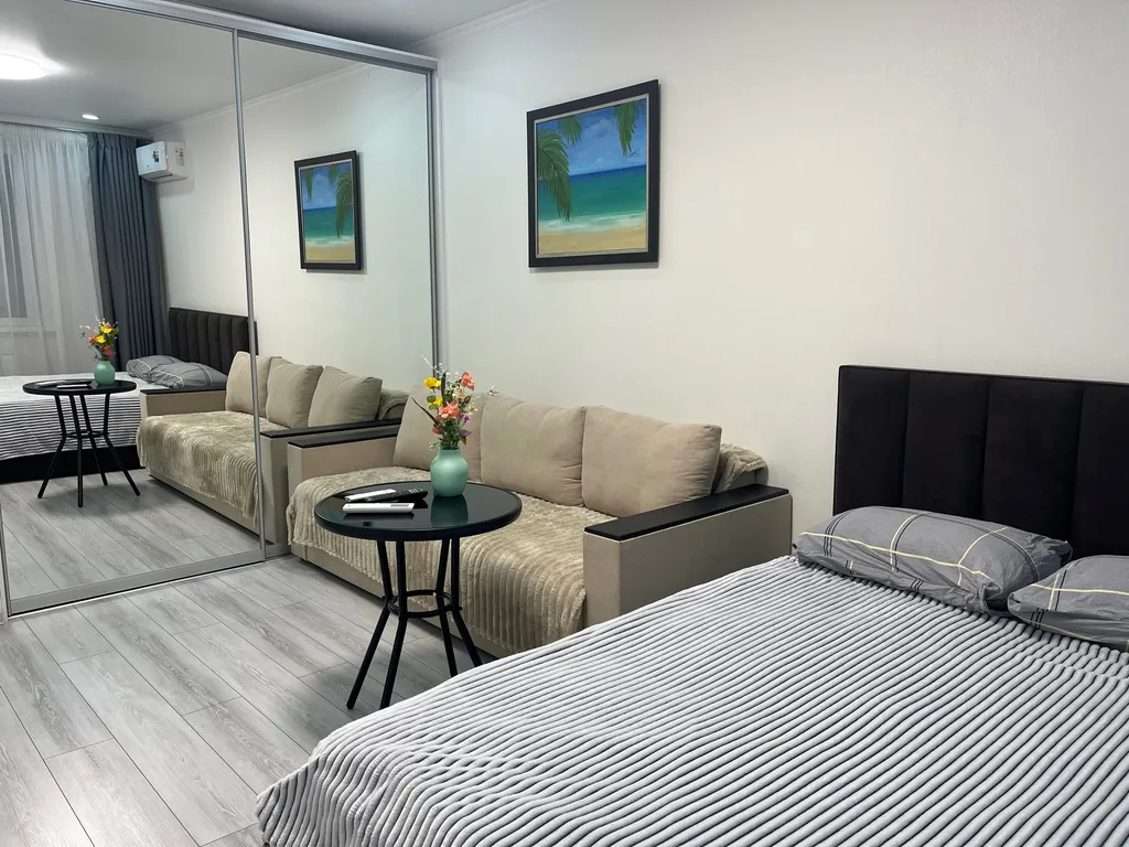 Уютная квартира на набережной