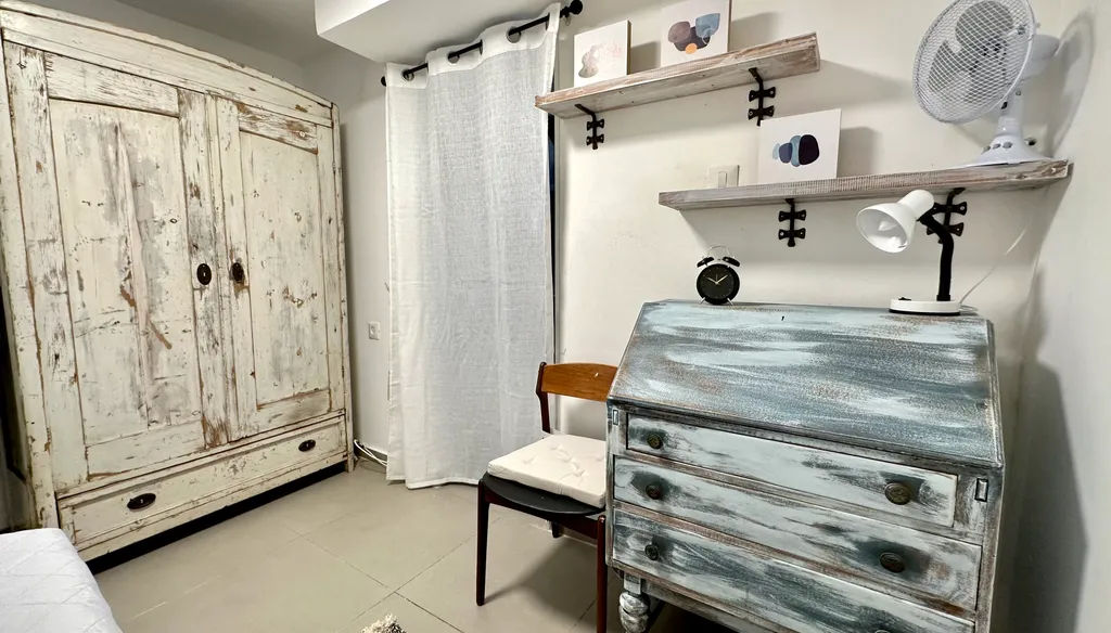 Винтажная квартира с отдельным входом и с большой зоной для барбекю