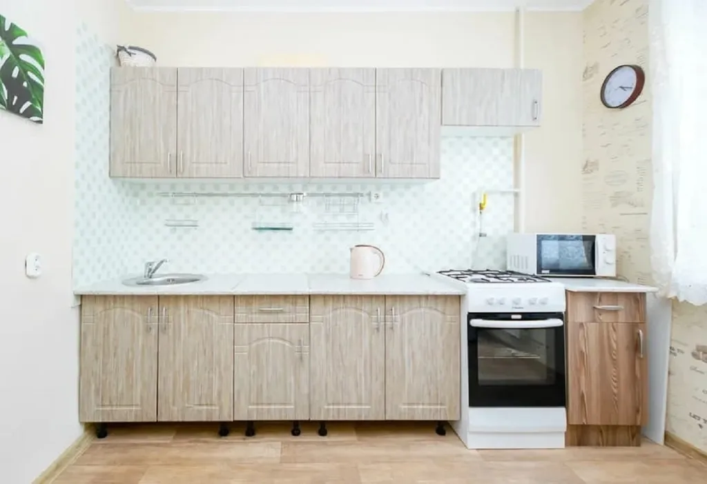 Уютная квартира рядом с ТРК Семья