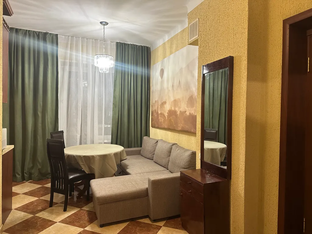 Квартира Двухкомнатная квартира с двумя балконами вшаговой доступности от метро — Москва