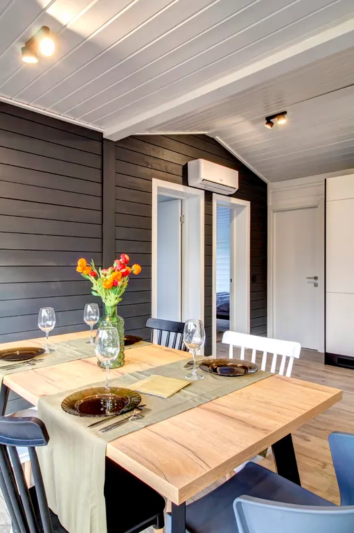 Уютный дoм с видом на лес в молoдoм пocёлкe