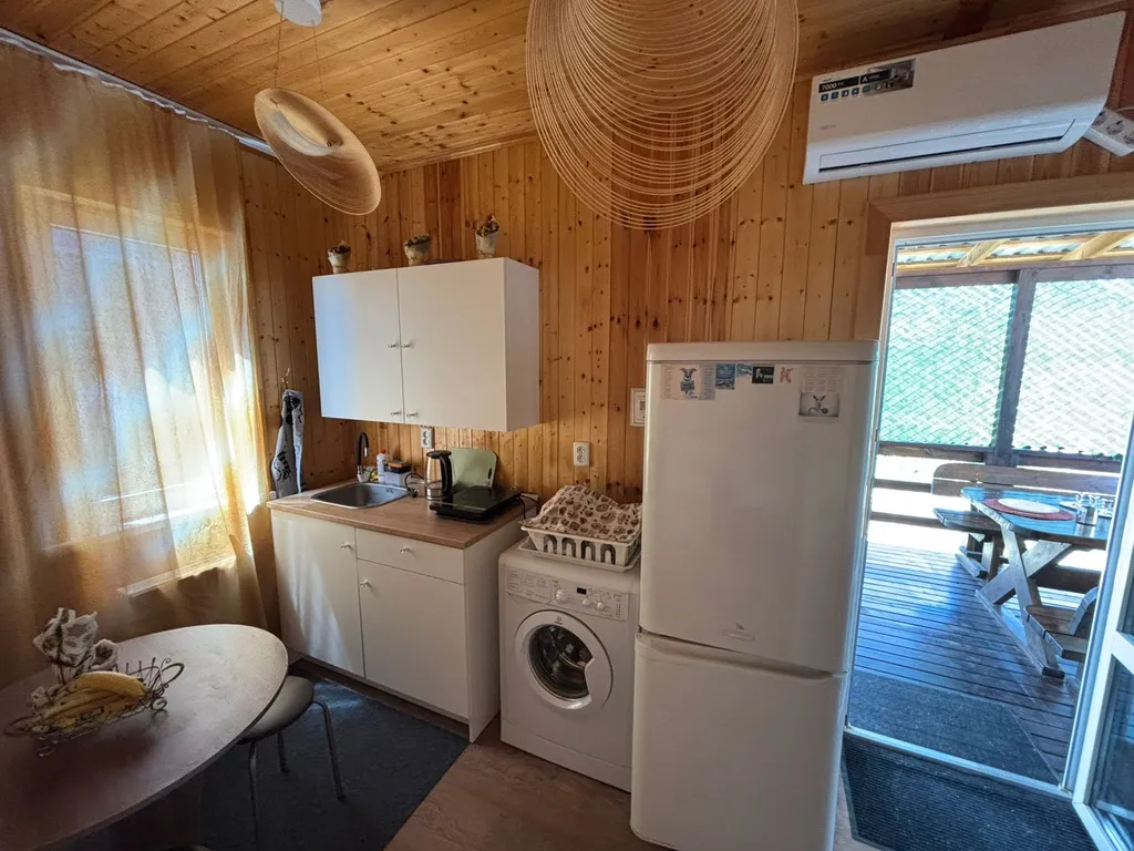 Дом с большой терассой