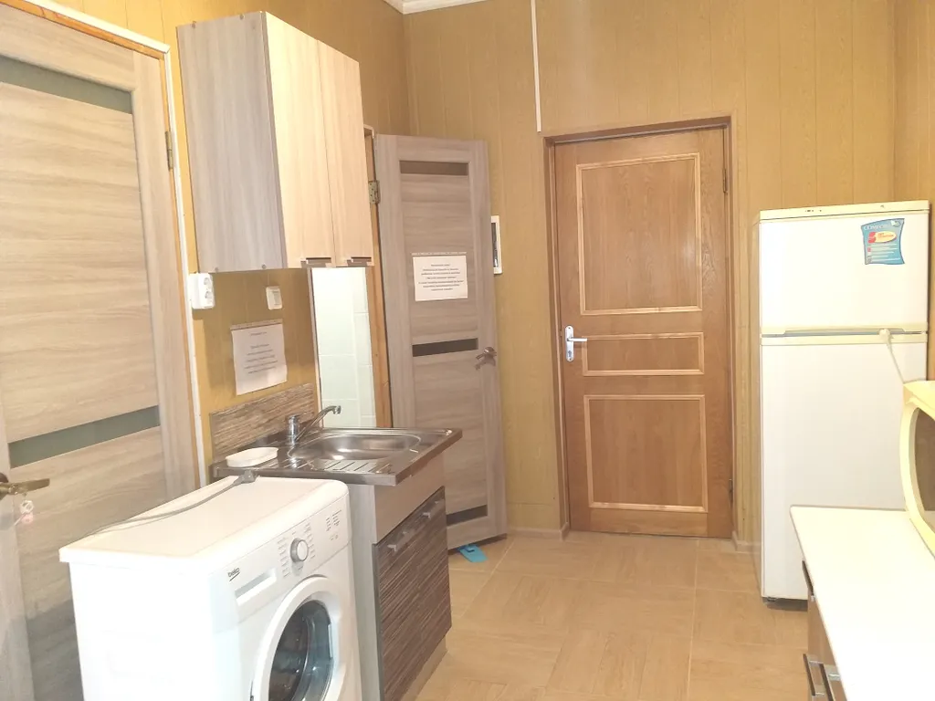 Квартира Трёхкомнатные апартаменты со своей кухней 1 этаж — Геленджик