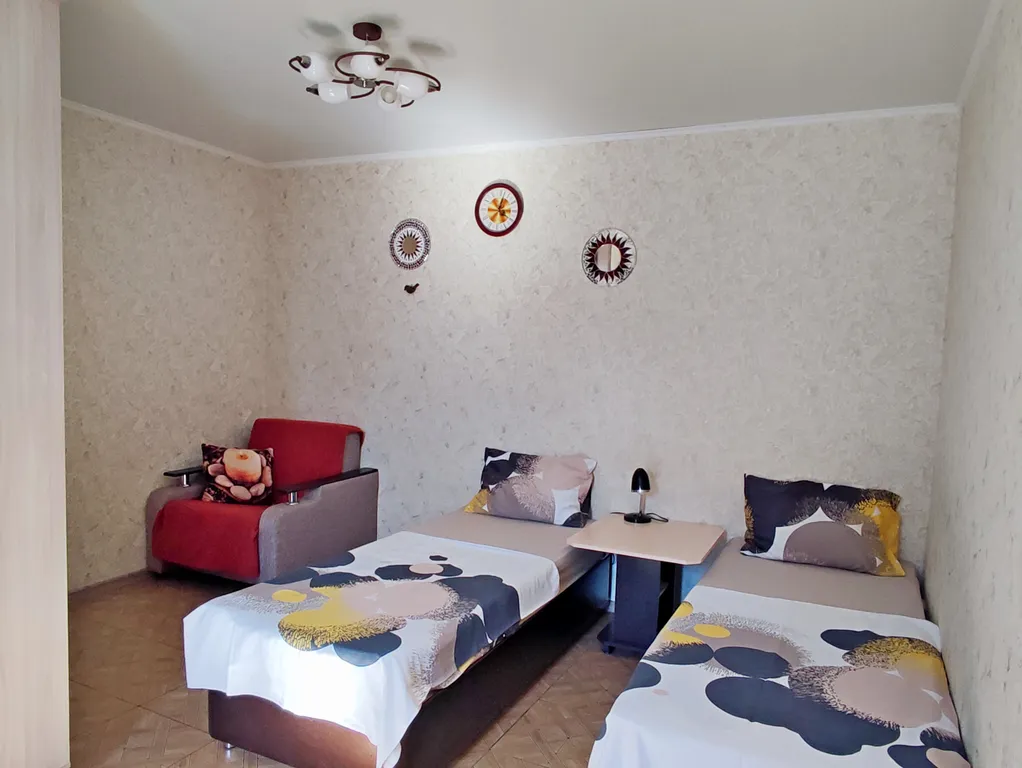 Бюджетный дом для вашего комфортного отдыха со двором