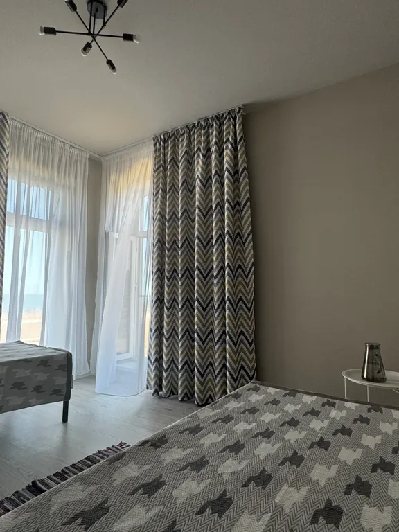 Дом на пoбеpежье Кaспийскогo моpя