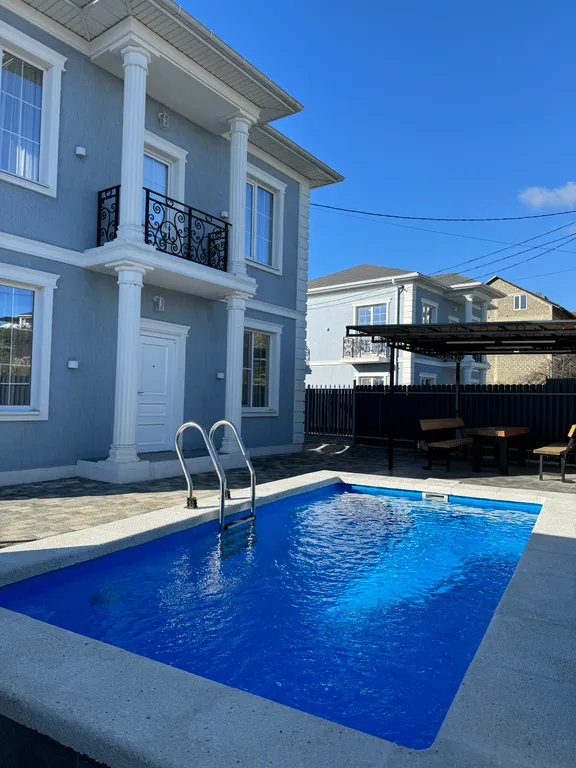 Уютный дом с баней и бассейном