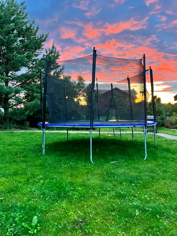 Коттедж Атмосферный дом из бревна с камином и сауной у водохранилища — Маслово