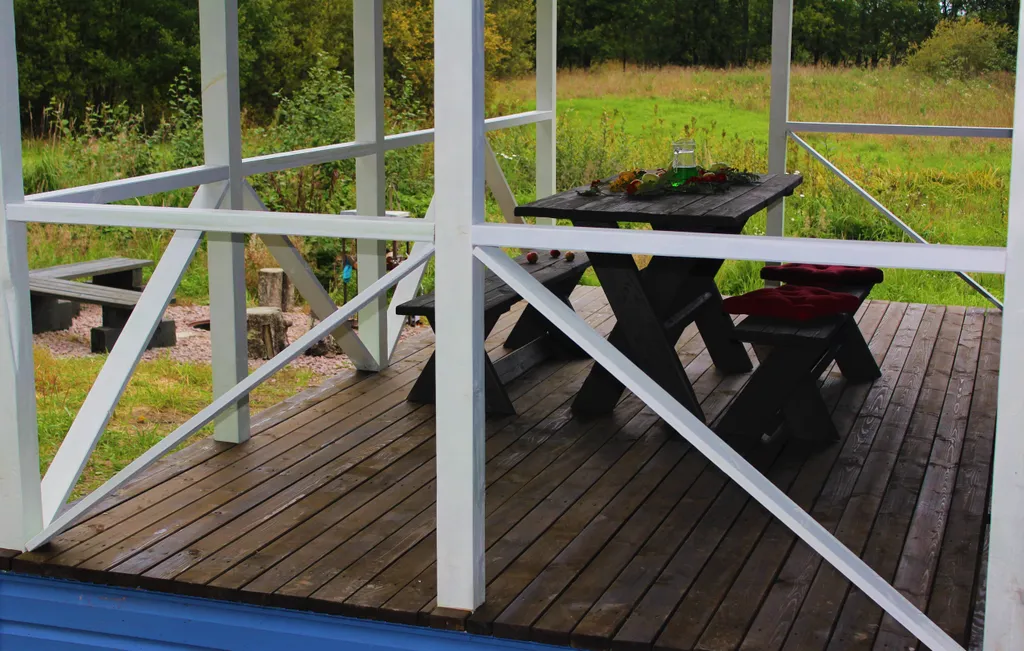 Коттедж Тёплый коттедж с баней на очень большой уединённой территории — Кротово