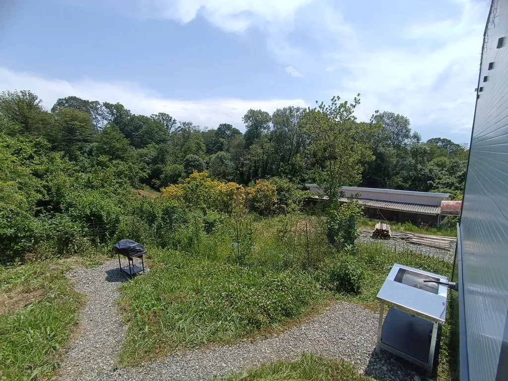 Новый 2-комнатный коттедж с кухней на террасе с видом на море