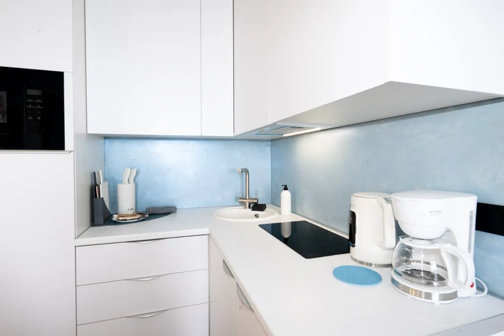 Дизайнерская студия ls-art-only you вид на море с 4 этажа