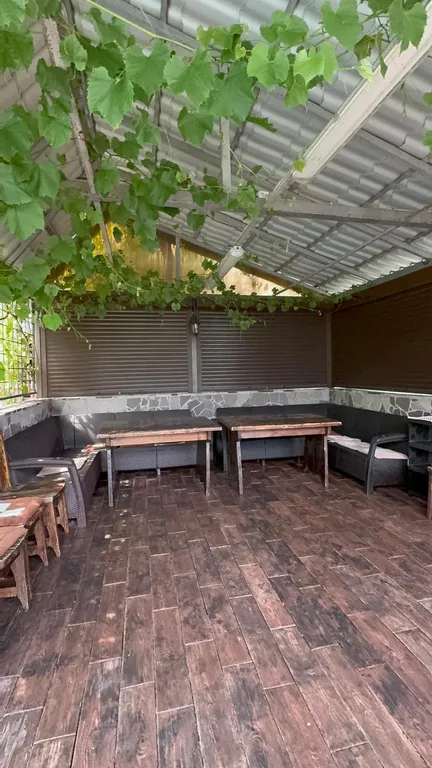 Коттедж на набережной с бассейном