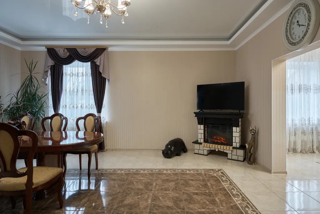 Большой, уютный семейный дом