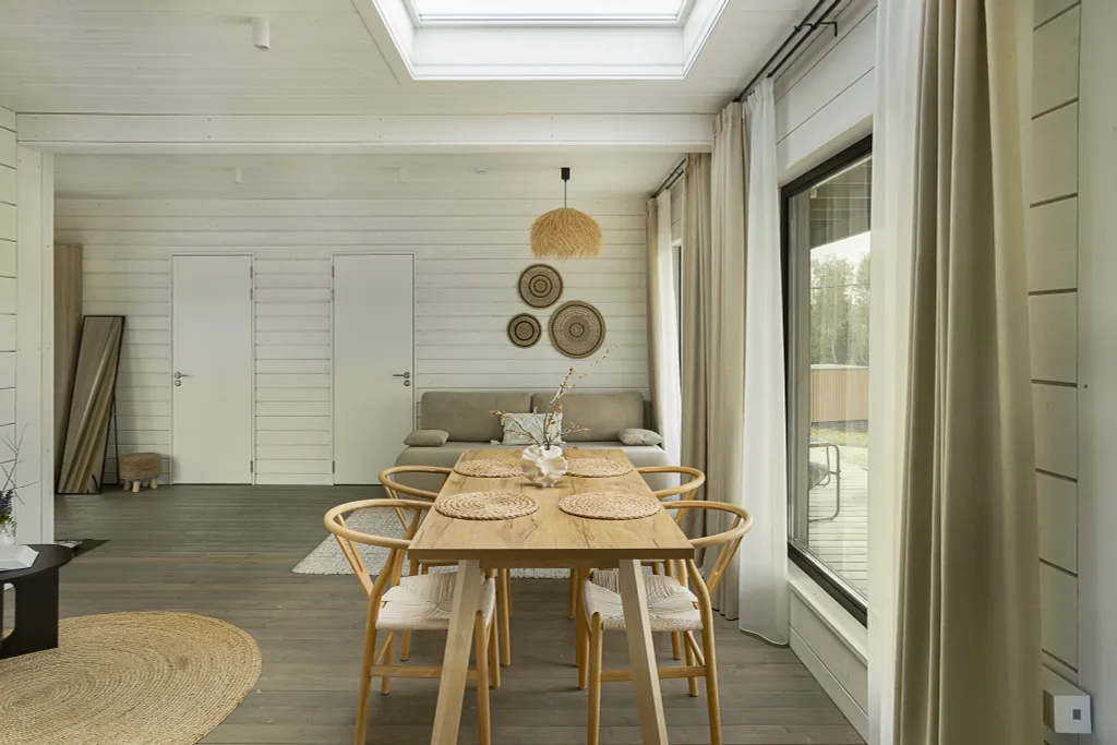 Уютный большой дом с видом на реку