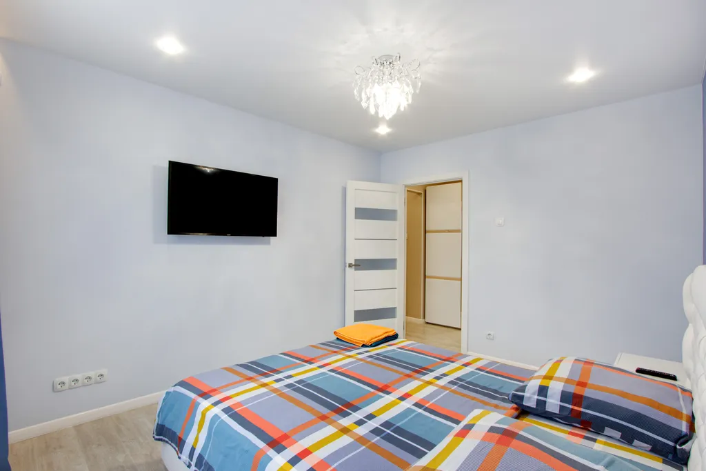 Современная просторная евротрешка в центре