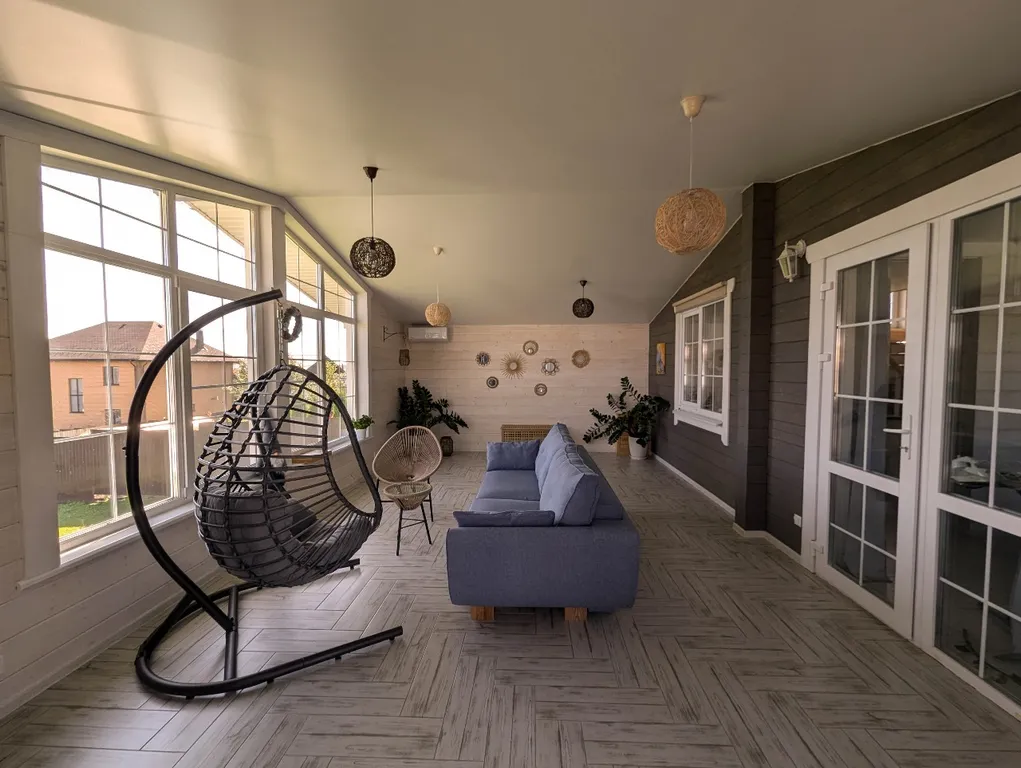 Дом рядом со склонами