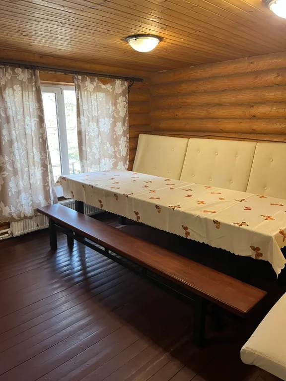 Дом в сосновом бору на озере