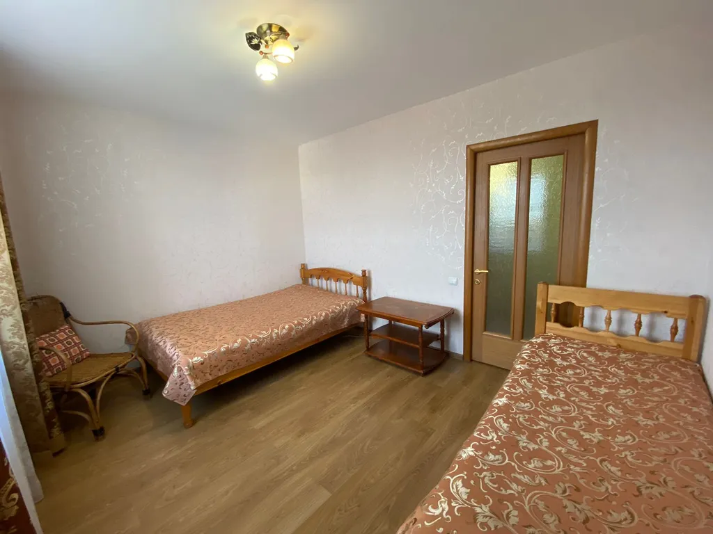 4-комнатная Квартира