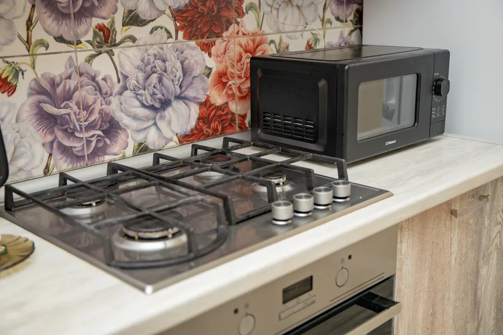 Квартира в доме с муралом в Золотом квадрате