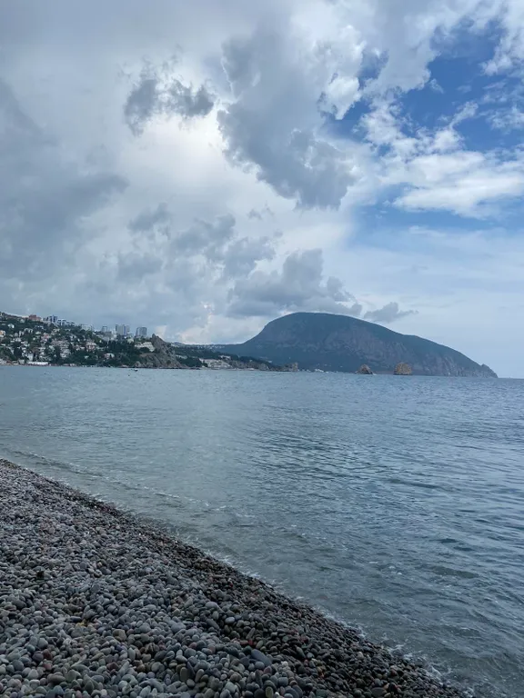 Уютная квартира с потрясающим видом на море рядом с лагерем Артек