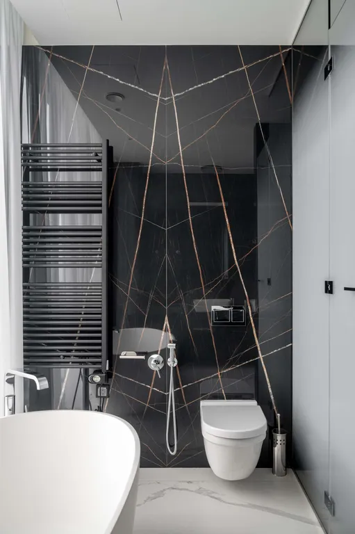 Просторные трёхкомнатные апартаменты в центре города в Capital Towers