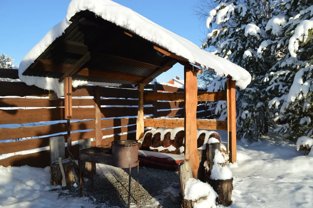 Дом недалеко от ГЛК Евразия