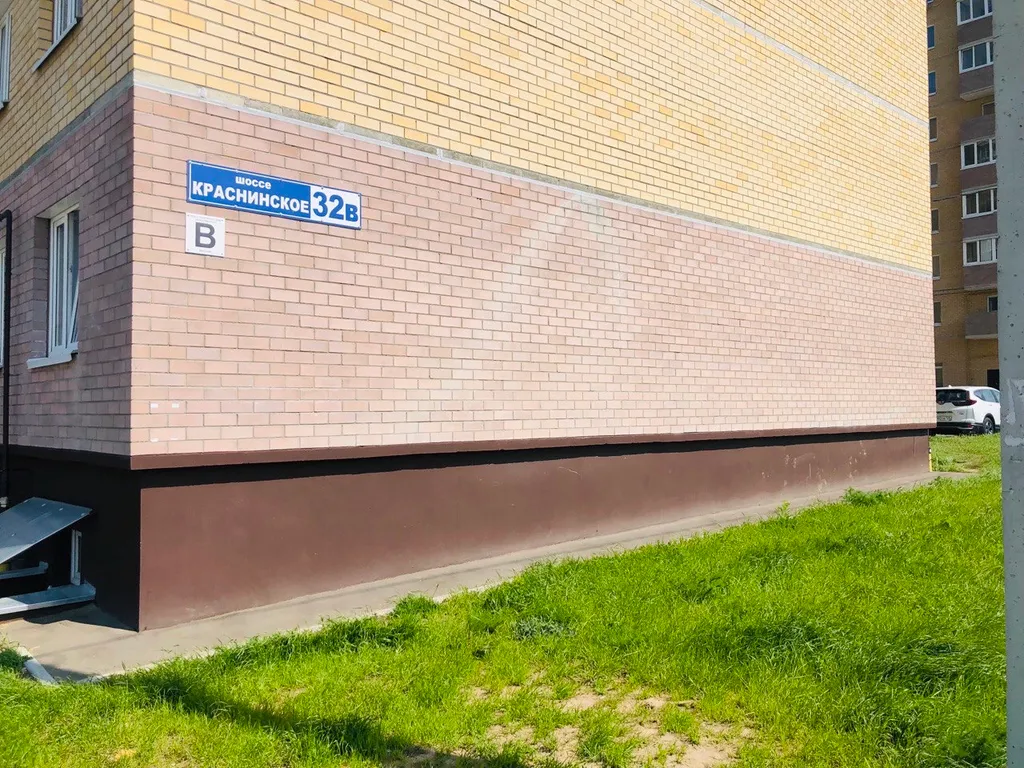 Студия с парящей кроватью