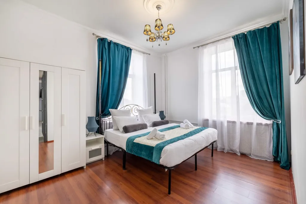 Квартира 4-ком квартира с видом на ночную Москву — Москва