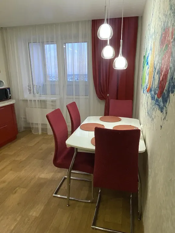 Уютная квартира рядом с аэропортом Толмачёво и Экспоцентром