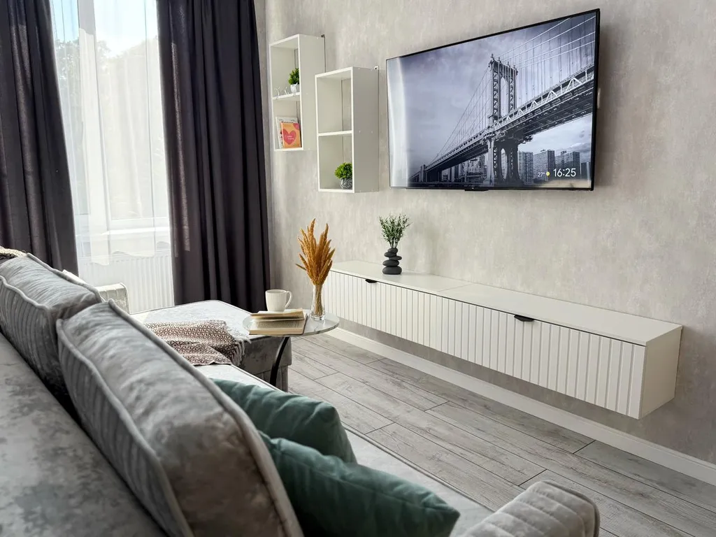 Евро-двухкомнатная квартира с видом на море Монако