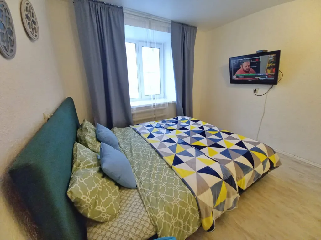 Квартира в парковой зоне — аренда посуточно в Омск