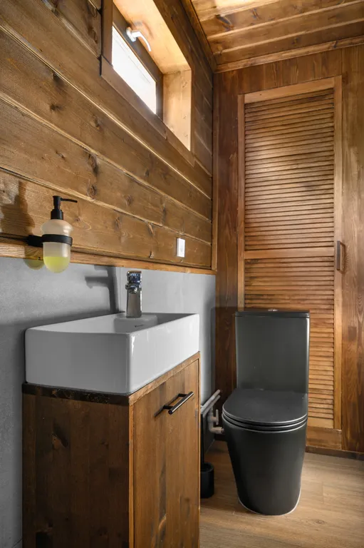 Коттедж с баней и уличным чаном