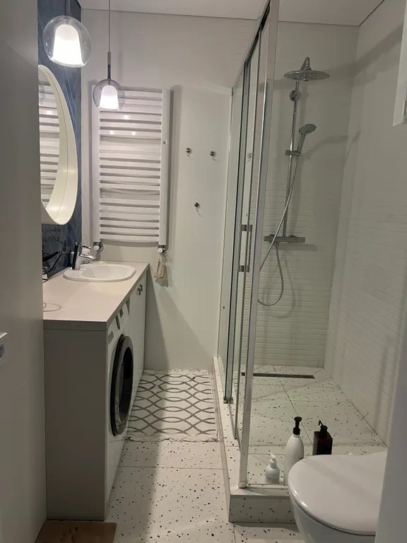 Современная уютная квартира около моря