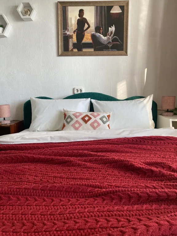 Просторная квартира с видом на город и парк