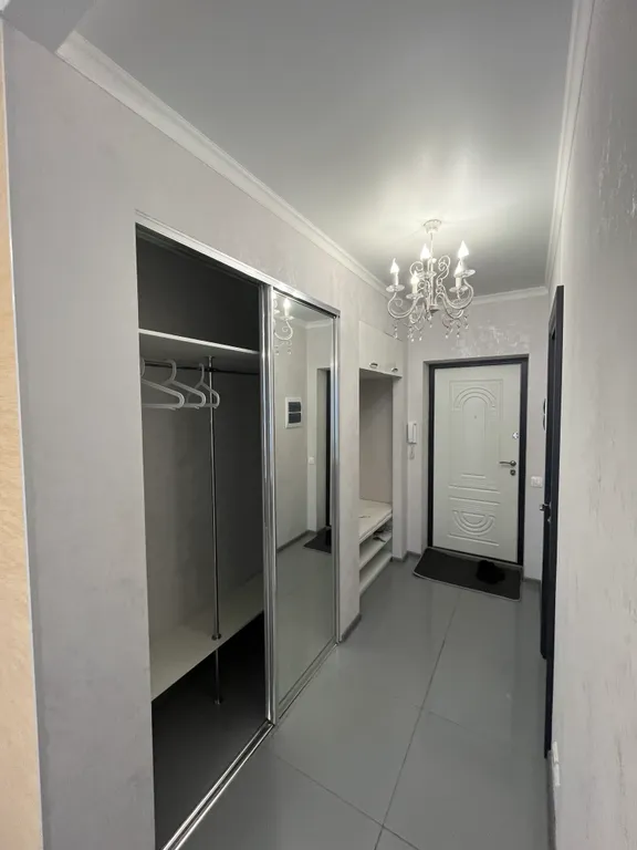 Теплая просторная квартира с отдельной спальней