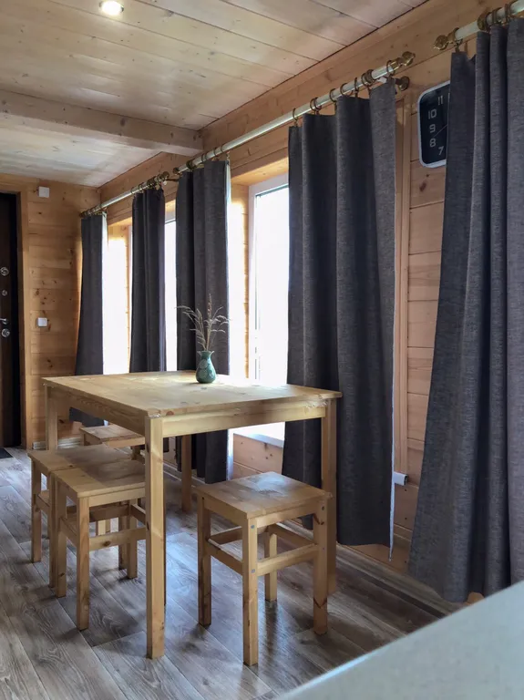 Семейный дом с баней у озера