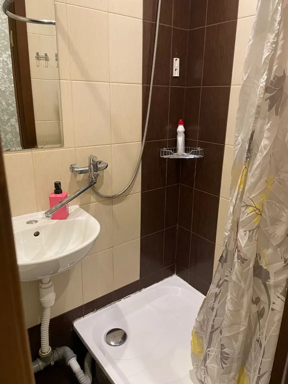 Уютная студия в центре, свой личный санузел вне номера в коридоре