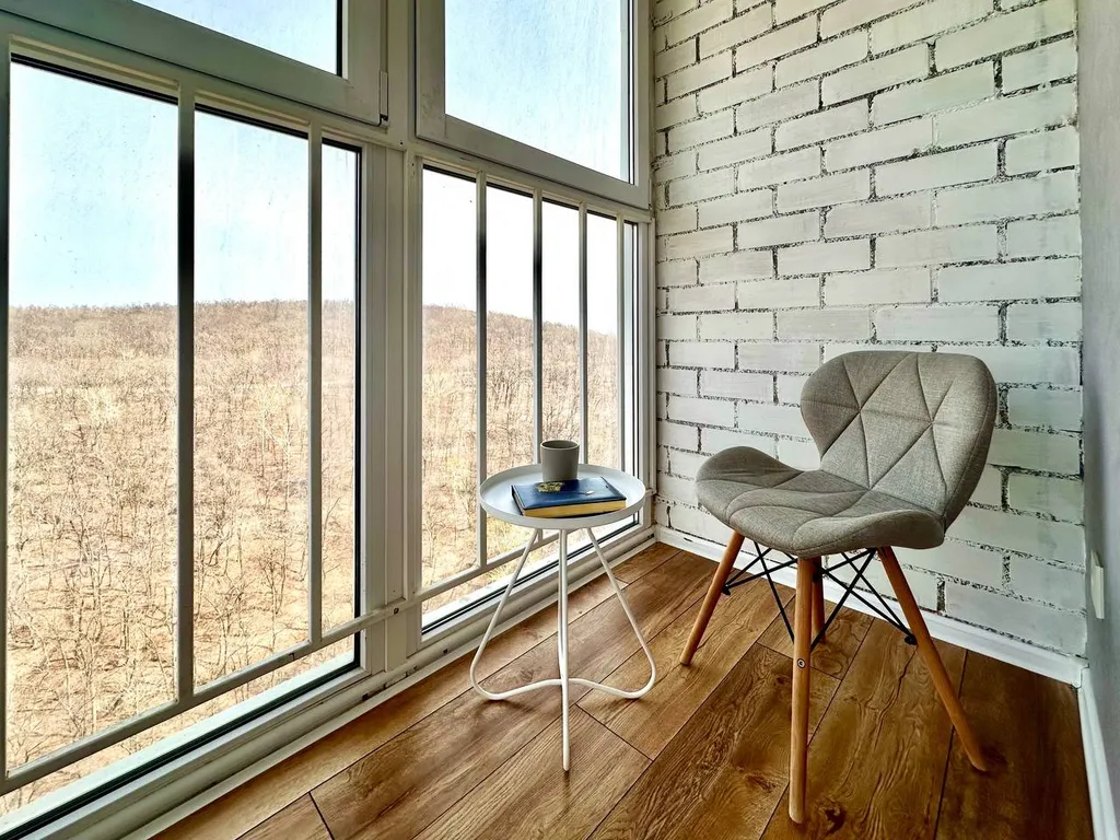 Хорошая квартира с видом на лес в новом доме