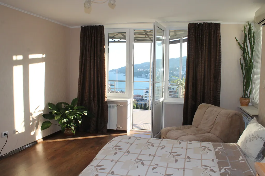 Квартира с террасой на море и горы