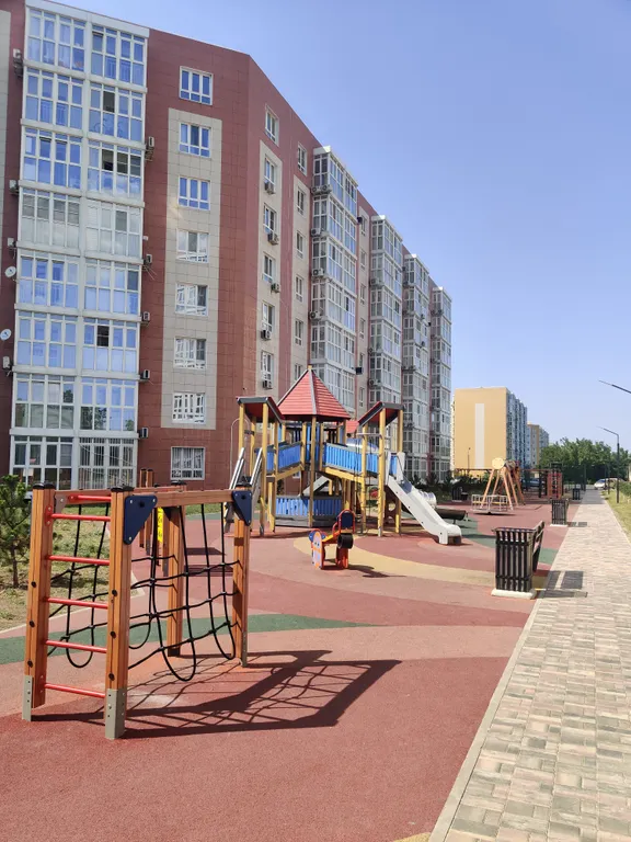 Квартира Светлая большая квартира для отдыха всей семьёй — Анапа
