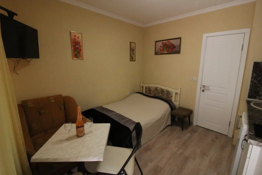 1-комнатная Квартира — аренда посуточно в Ялта