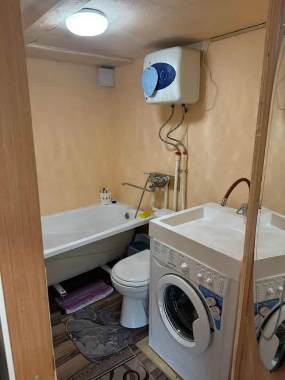 Деревенский домик с видом на горы